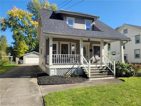 1737 8th St, Cuyahoga Falls, OH 44221