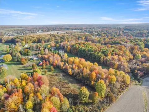 7194 W Law Rd, Valley City, OH 44280