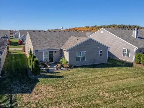 Exterior - 113 Westminster Way, Elyria, OH 44035 photo 4 of 4