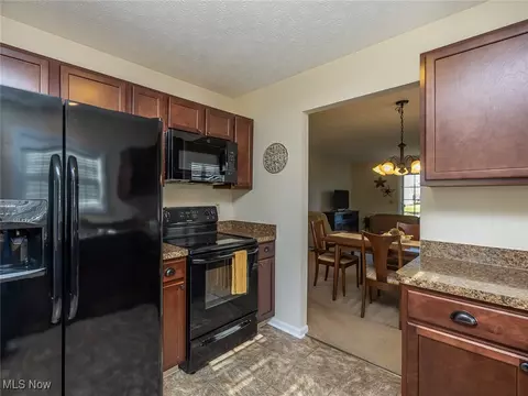 Kitchen - 113 Westminster Way, Elyria, OH 44035 photo 3 of 3