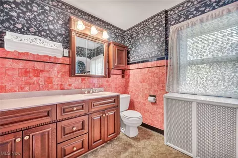 Bath - 200 Princeton Ave, Elyria, OH 44035 photo 2 of 2