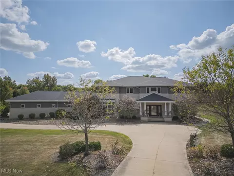 4832 Stone Gate Blvd, Akron, OH 44333