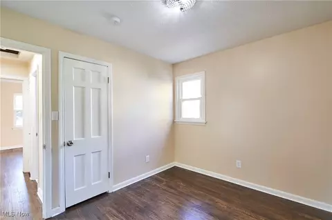 805 E 258th St, Euclid, OH 44132 photo 14