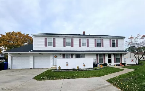 17305 Independence Ct, Brook Park, OH 44142