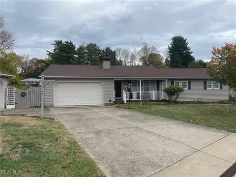3270 Circle Ct, Zanesville, OH 43701