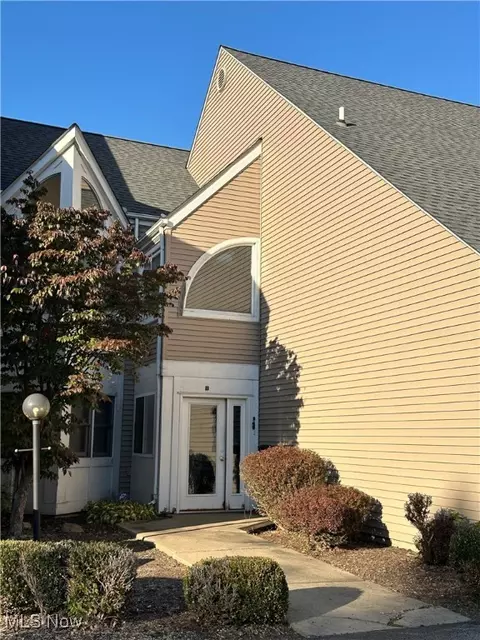 1006 Powers Ave #4, Liberty, OH 44505