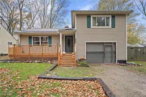 5544 Mckinley St, North Ridgeville, OH 44039