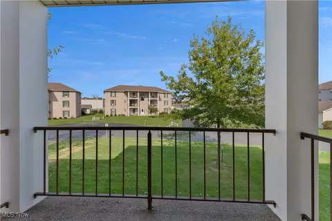 Exterior - 7398 Eisenhower Dr #4, Boardman, OH 44512 photo 3 of 3