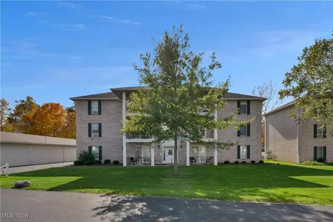 Other - 7398 Eisenhower Dr #4, Boardman, OH 44512 photo 2 of 10