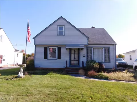 4747 Southwood Dr, Brooklyn, OH 44144
