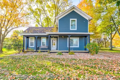 7508 Pontius St NE, Hartville, OH 44632