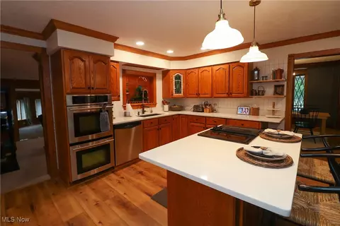 Kitchen - 9948 Old State Rd, Chardon, OH 44024 photo 1 of 3