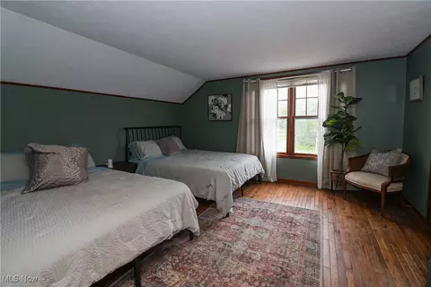 Bedroom - 9948 Old State Rd, Chardon, OH 44024 photo 4 of 7