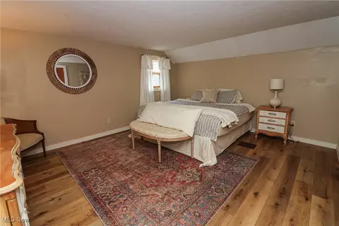Bedroom - 9948 Old State Rd, Chardon, OH 44024 photo 3 of 7