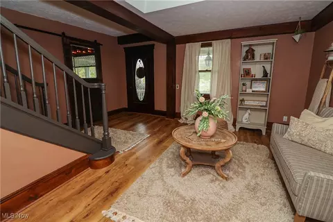 Entry Way - 9948 Old State Rd, Chardon, OH 44024 photo 1 of 5