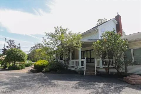 Exterior - 9948 Old State Rd, Chardon, OH 44024 photo 8 of 11
