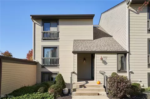 6280 Greenwood Pkwy #101, Northfield, OH 44067