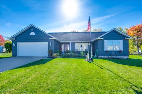 5948 Wentworth Rd SW, Canton, OH 44706