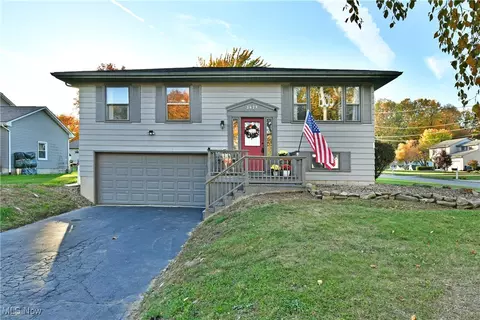 3429 Heritage Ct S, Canfield, OH 44406