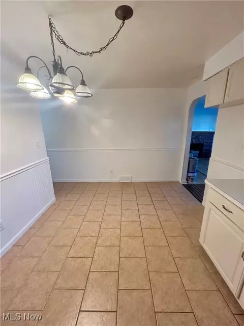 Dining - 20 Helena Dr, Struthers, OH 44471 photo 1 of 1