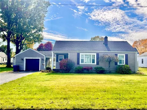 Exterior - 20 Helena Dr, Struthers, OH 44471 photo 1 of 6