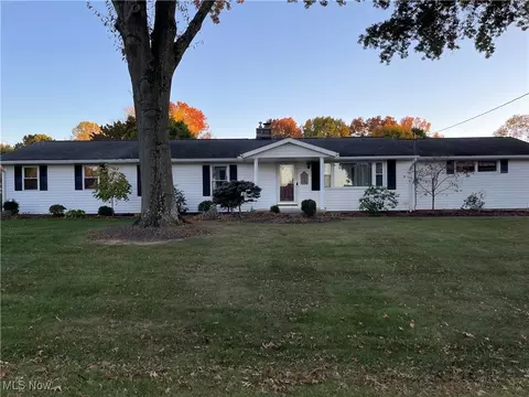 9000 Jane St NW, Massillon, OH 44646