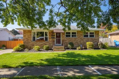 4296 W 145th St, Cleveland, OH 44135