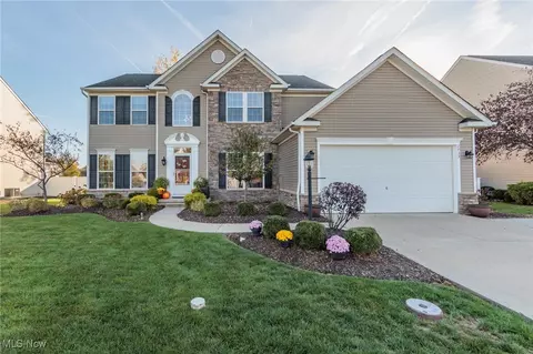 2433 Berkshire Ave, Avon, OH 44011