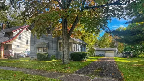 1265 Diagonal Rd, Akron, OH 44307