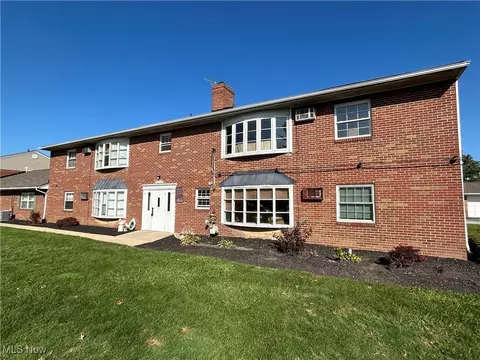 31622 Marginal Rd, Willowick, OH 44095