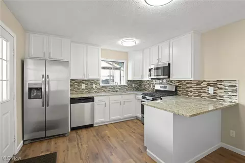 Kitchen - 125 Coronado Ct, Elyria, OH 44035 photo 1 of 3
