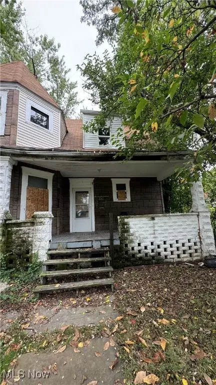 717 Lawrence Rd NE, Canton, OH 44704