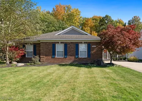 8979 Victoria Ln, North Ridgeville, OH 44039