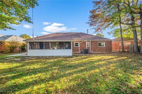 27381 Beech Dr, Euclid, OH 44132 photo 28