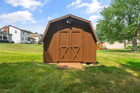 1334 Valley View Dr, Boardman, OH 44512 photo 8