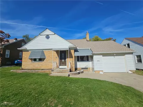 11927 Granger Rd, Garfield Heights, OH 44125