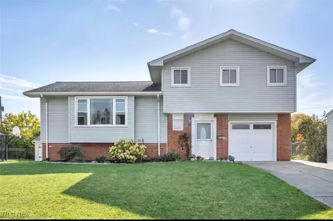 3295 Marda Dr, Parma, OH 44134
