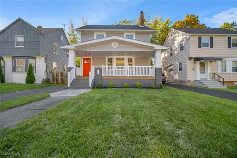 900 Elbon Rd, Cleveland Heights, OH 44121