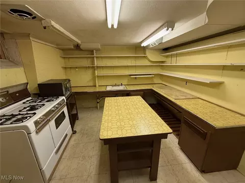 17689 Mapleboro Ave, Maple Heights, OH 44137 photo 21
