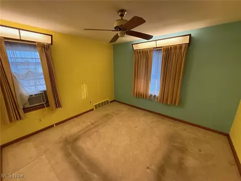 17689 Mapleboro Ave, Maple Heights, OH 44137 photo 8