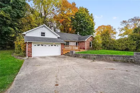 3140 N Jackson Blvd, Uniontown, OH 44685