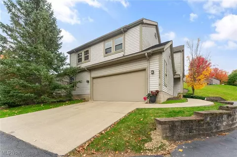 6515 Saint Andrews Dr #2, Canfield, OH 44406