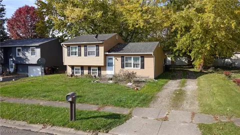 9065 Spring Dr, Windham, OH 44288 photo 3