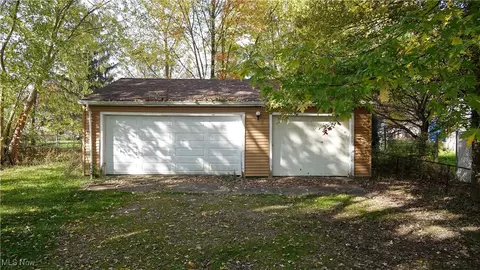 9065 Spring Dr, Windham, OH 44288 photo 7