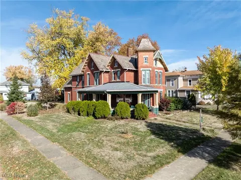 403 E 3rd St, Dover, OH 44622 photo 38