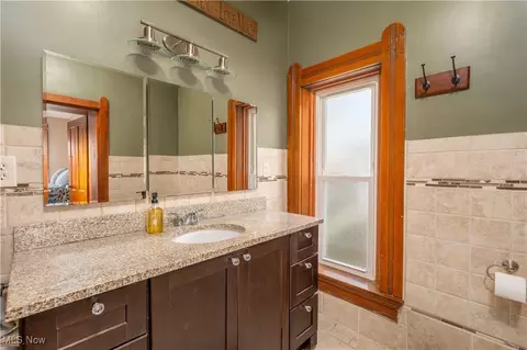 403 E 3rd St, Dover, OH 44622 photo 22