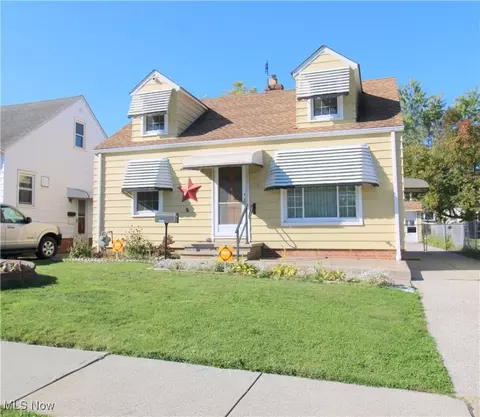 5248 W 45th St, Parma, OH 44134