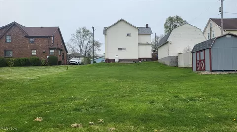 369 S Bridge St, Adena, OH 43901 photo 9