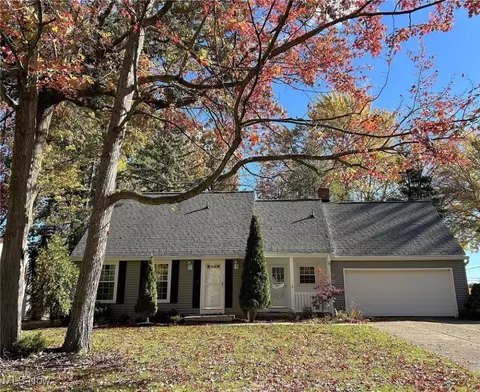 7241 Hayes Blvd, Mentor, OH 44060