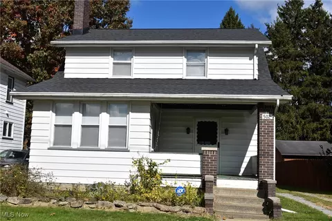 502 W Martin St, East Palestine, OH 44413